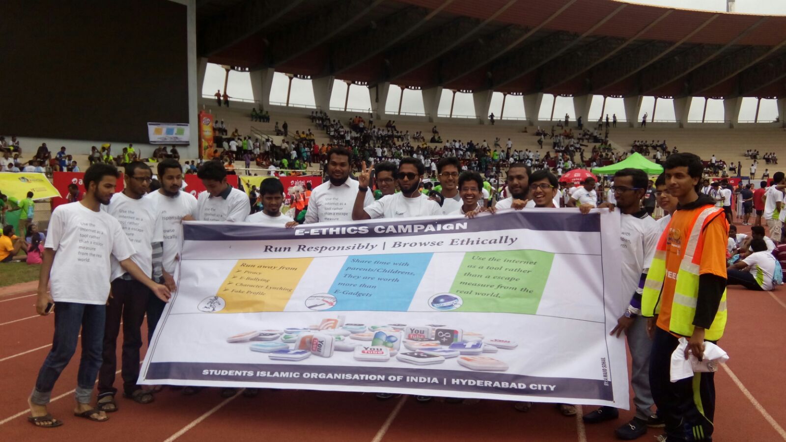 SIO join Hyderabad Marathon during e-ethics campaign